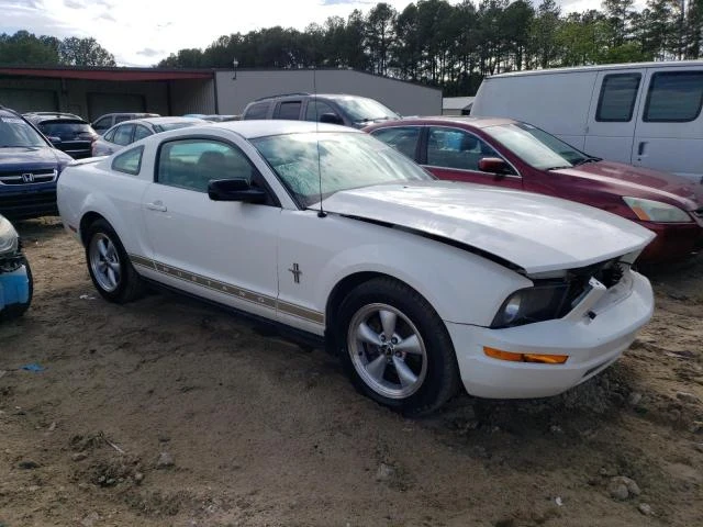 Photo 3 VIN: 1ZVFT80N075341646 - FORD MUSTANG 