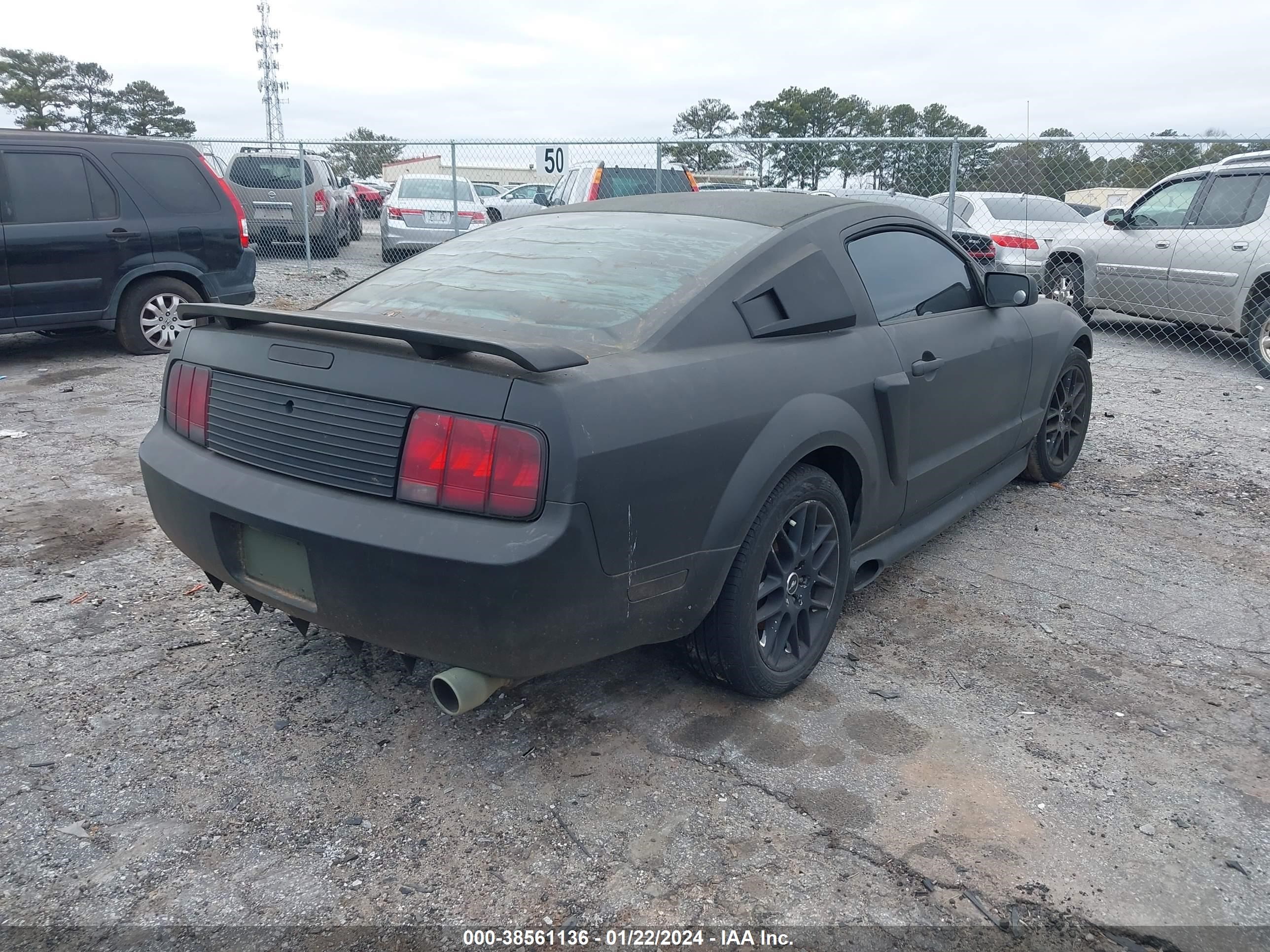 Photo 3 VIN: 1ZVFT80N155120103 - FORD MUSTANG 