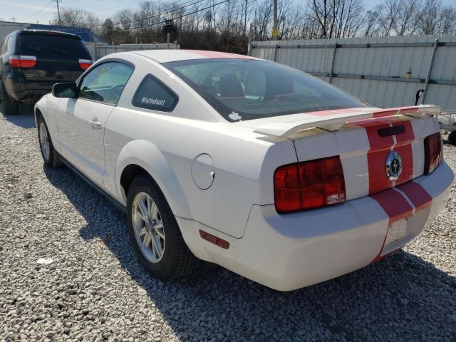 Photo 2 VIN: 1ZVFT80N165136867 - FORD MUSTANG 