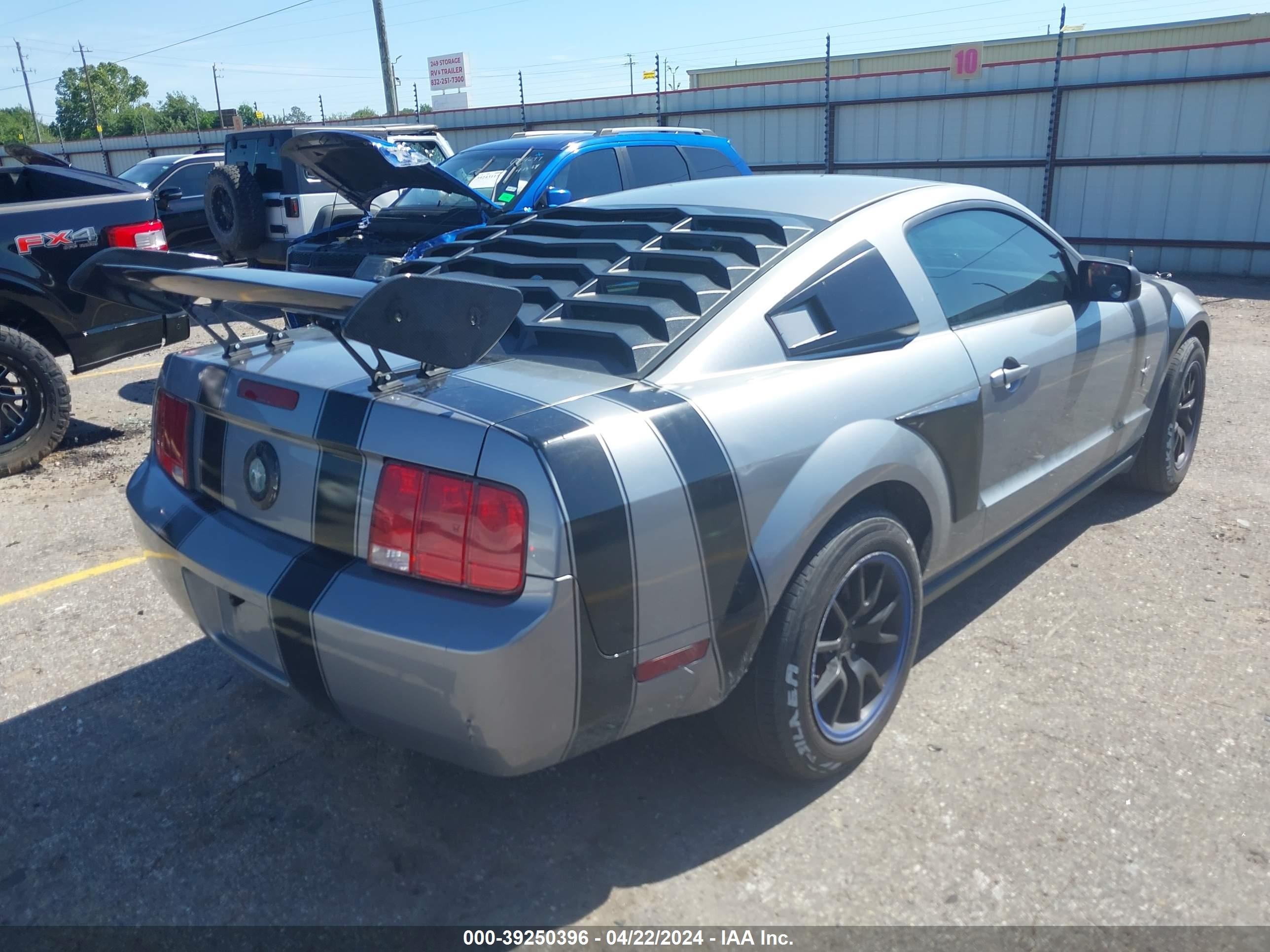 Photo 3 VIN: 1ZVFT80N165219554 - FORD MUSTANG 