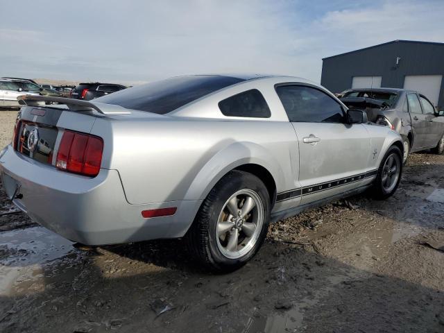 Photo 2 VIN: 1ZVFT80N265113999 - FORD MUSTANG 