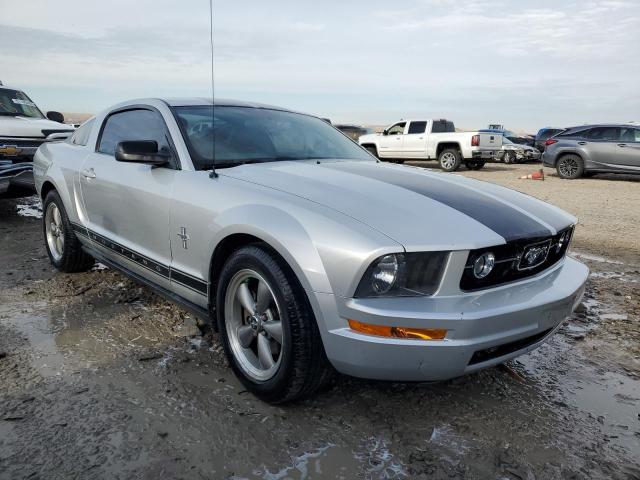 Photo 3 VIN: 1ZVFT80N265113999 - FORD MUSTANG 