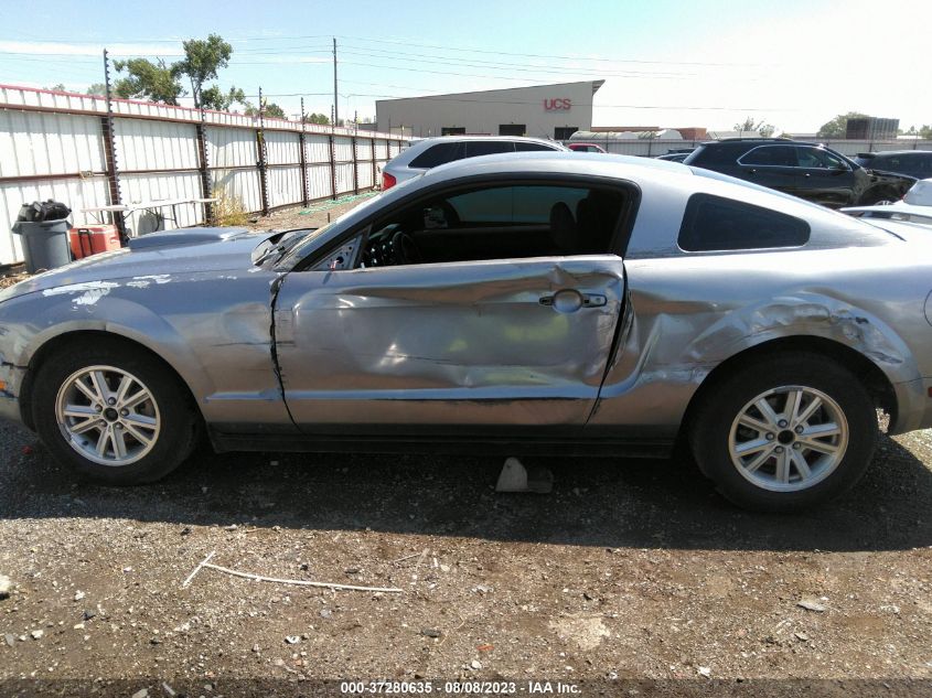 Photo 13 VIN: 1ZVFT80N265158277 - FORD MUSTANG 