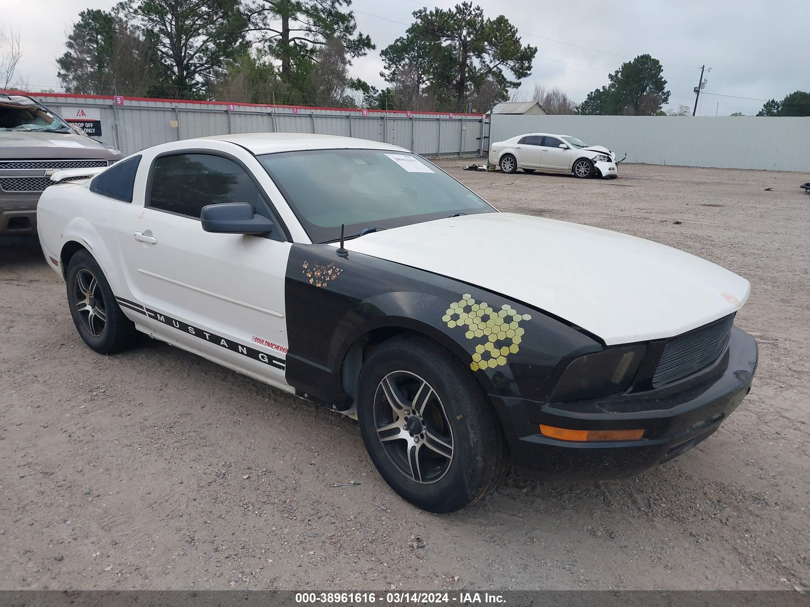 Photo 0 VIN: 1ZVFT80N355147934 - FORD MUSTANG 