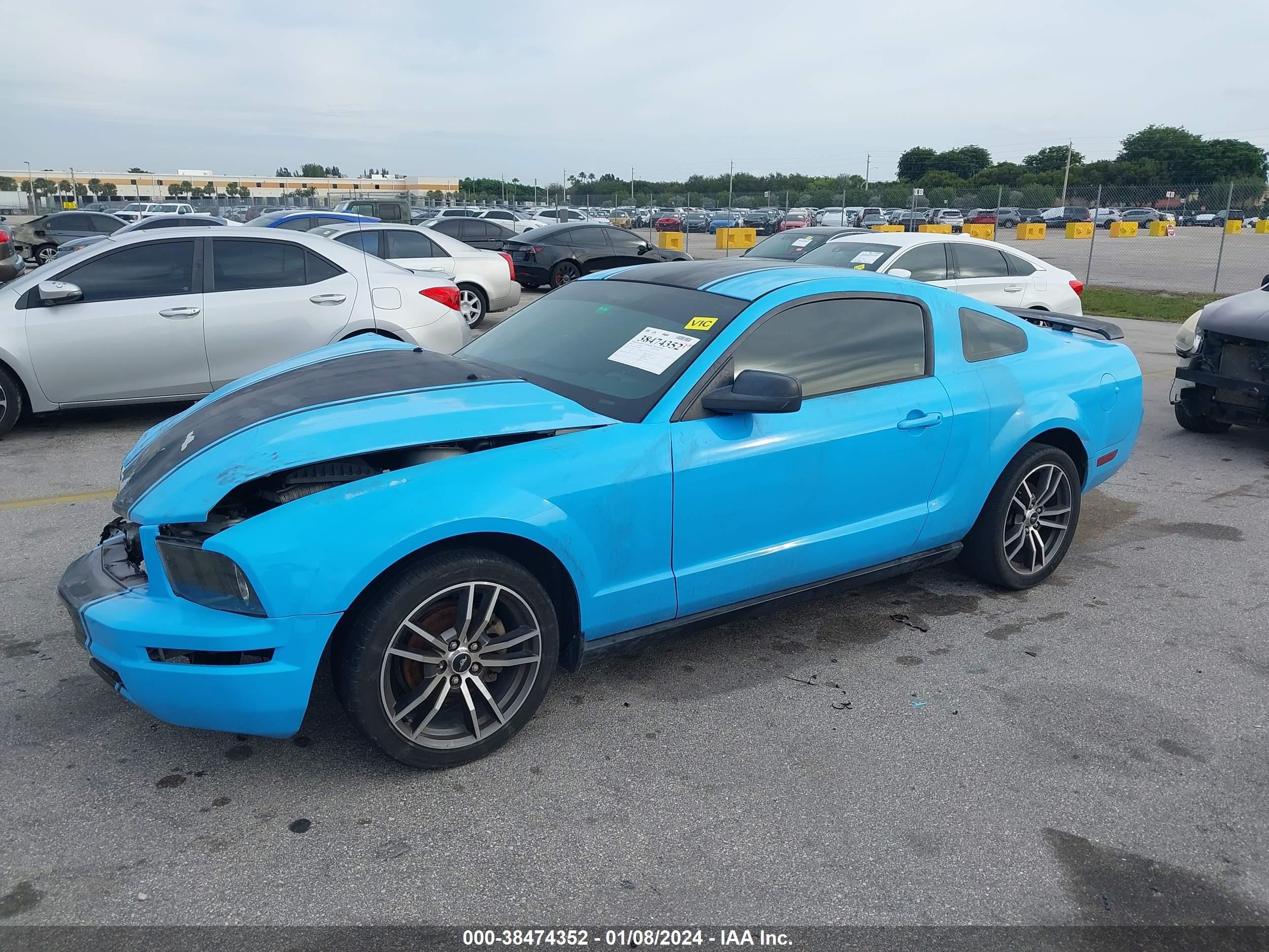 Photo 1 VIN: 1ZVFT80N355166385 - FORD MUSTANG 