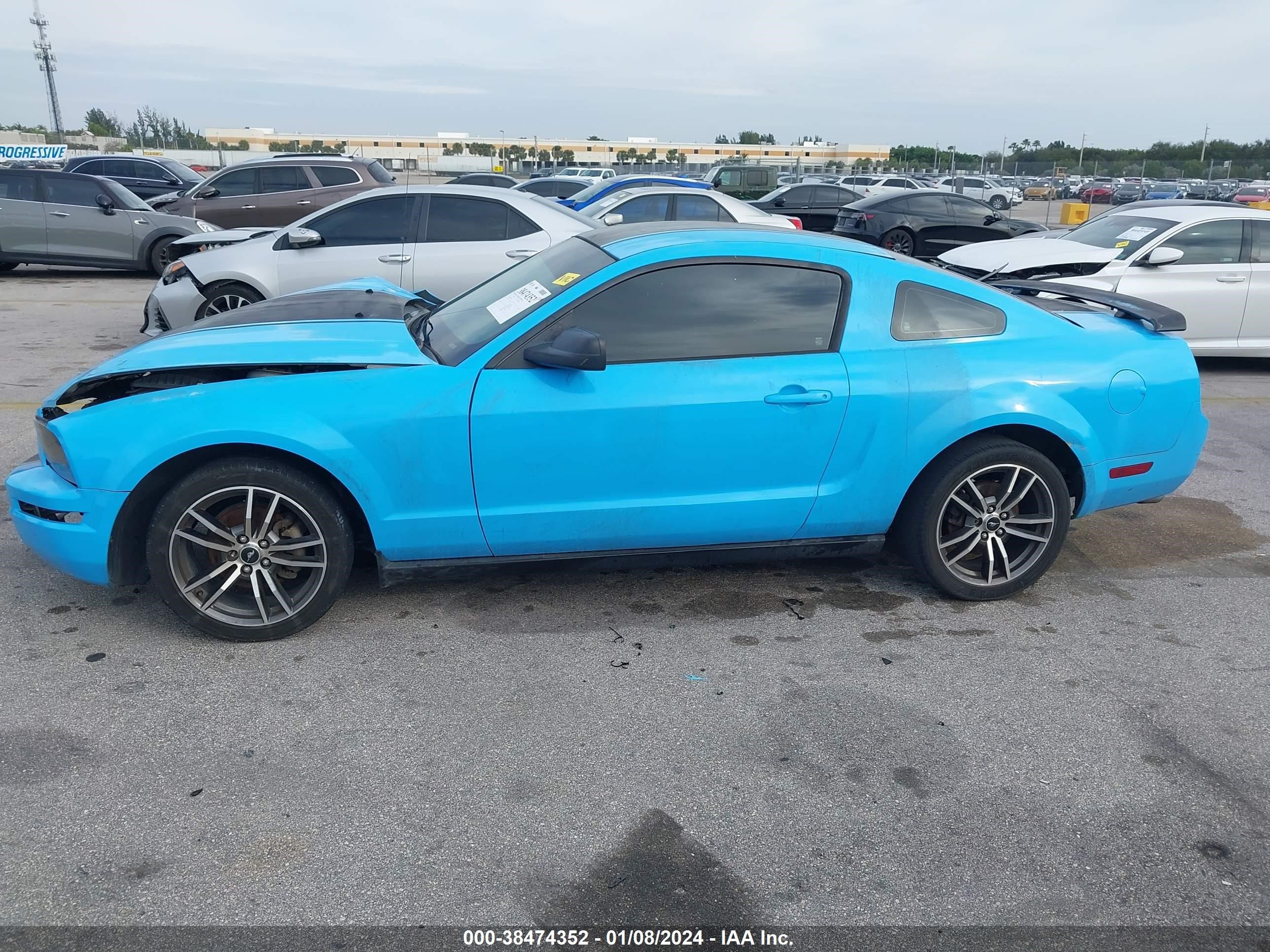 Photo 14 VIN: 1ZVFT80N355166385 - FORD MUSTANG 