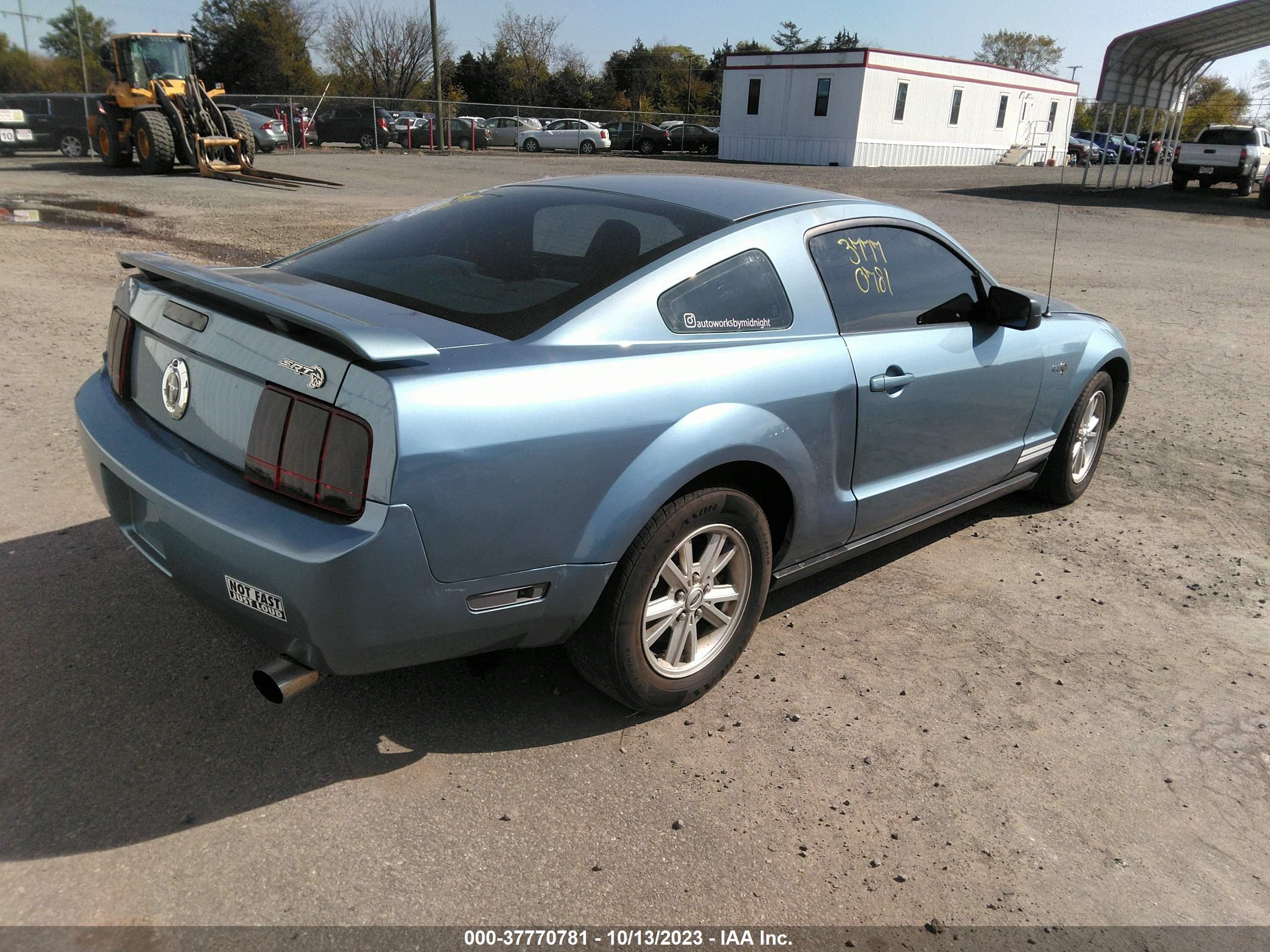 Photo 3 VIN: 1ZVFT80N355234989 - FORD MUSTANG 