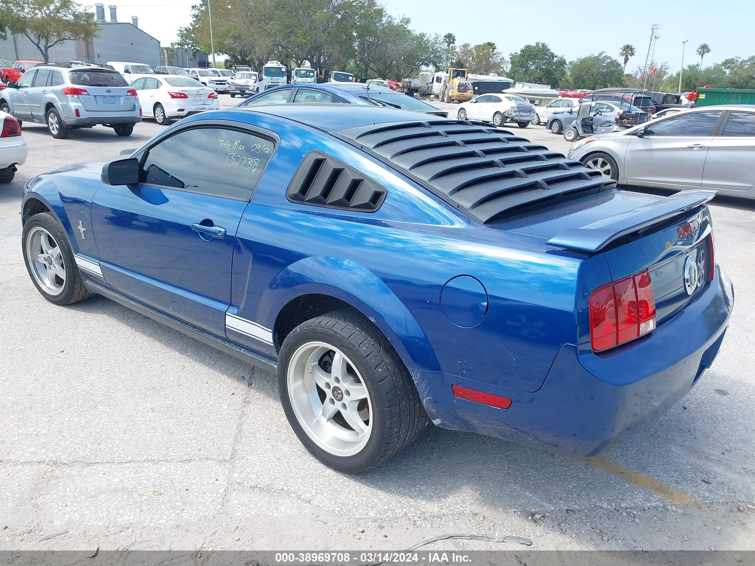 Photo 2 VIN: 1ZVFT80N365132738 - FORD MUSTANG 