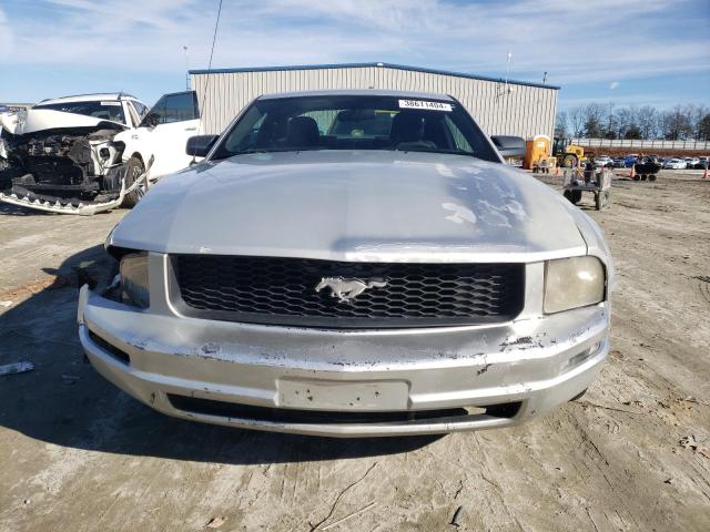 Photo 4 VIN: 1ZVFT80N455191098 - FORD MUSTANG 