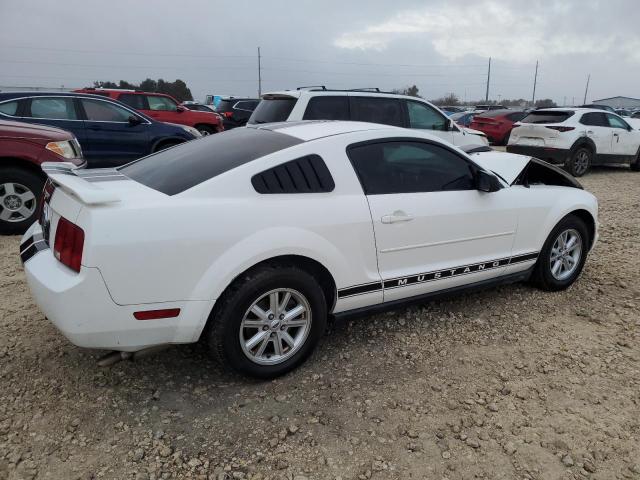 Photo 2 VIN: 1ZVFT80N455237531 - FORD MUSTANG 