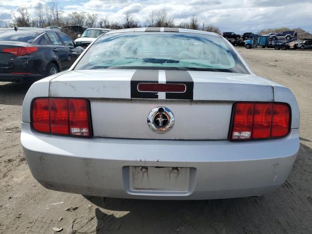 Photo 5 VIN: 1ZVFT80N555119987 - FORD MUSTANG 