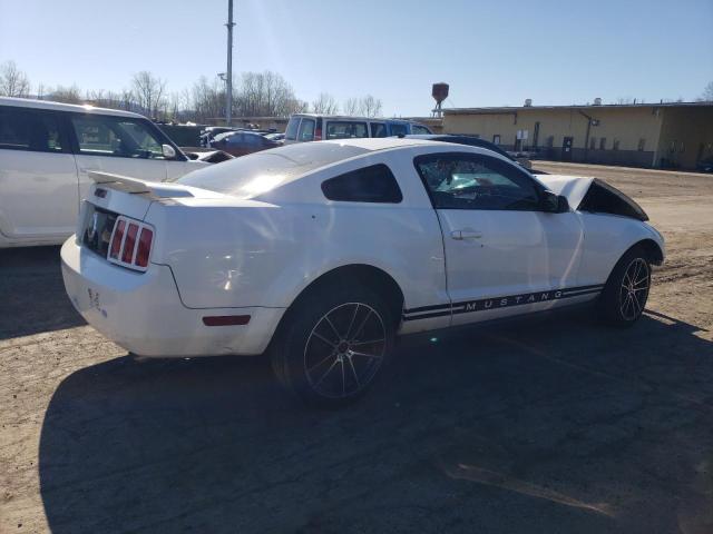 Photo 2 VIN: 1ZVFT80N555208572 - FORD MUSTANG 