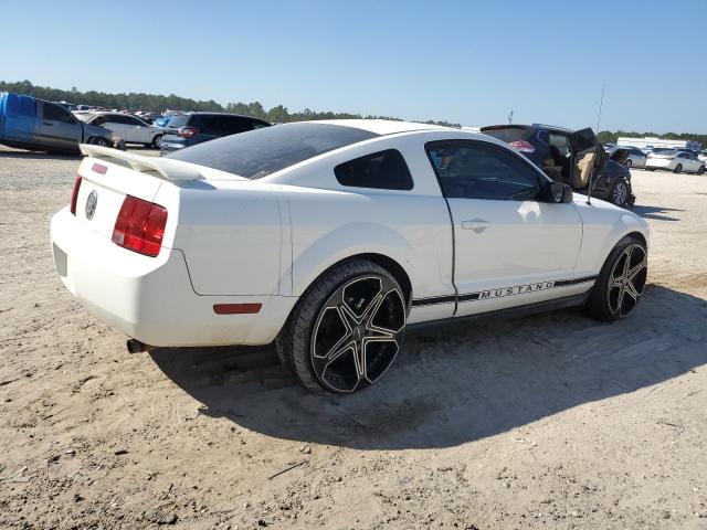 Photo 2 VIN: 1ZVFT80N555244035 - FORD MUSTANG 