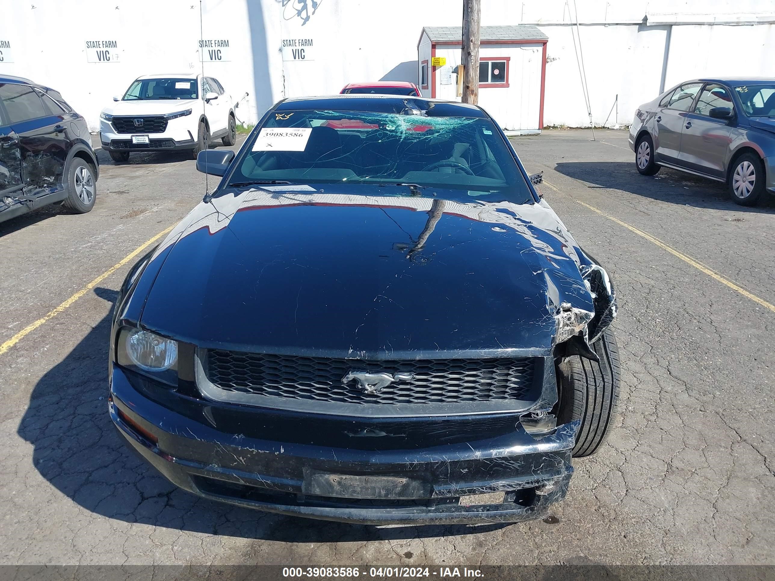 Photo 11 VIN: 1ZVFT80N575234124 - FORD MUSTANG 