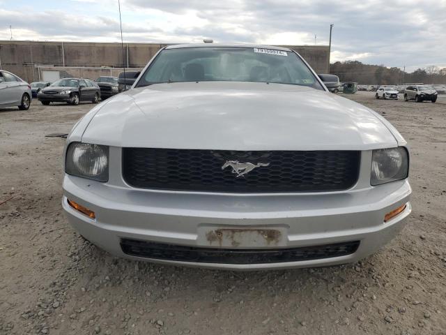 Photo 4 VIN: 1ZVFT80N655114832 - FORD MUSTANG 