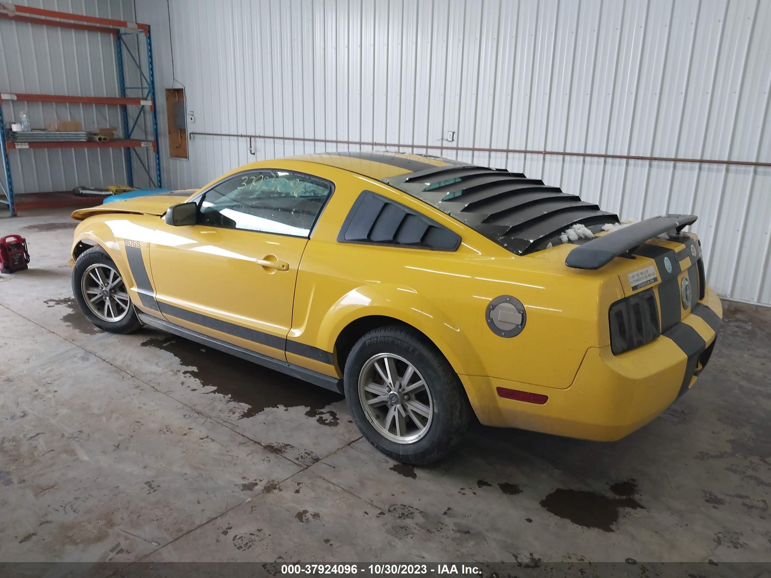 Photo 2 VIN: 1ZVFT80N655149774 - FORD MUSTANG 