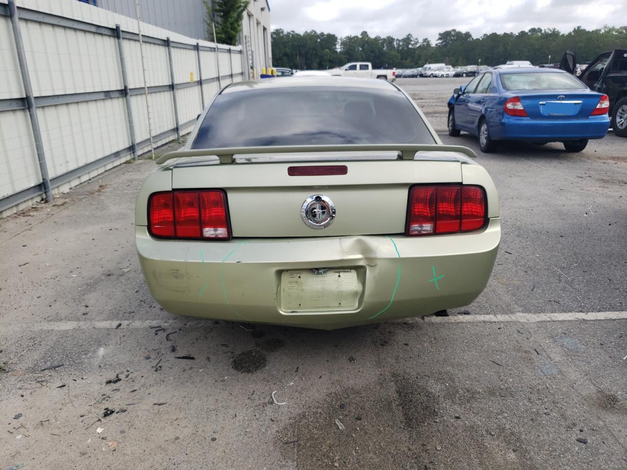 Photo 5 VIN: 1ZVFT80N655233335 - FORD MUSTANG 