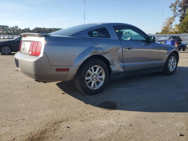 Photo 2 VIN: 1ZVFT80N675235105 - FORD MUSTANG 