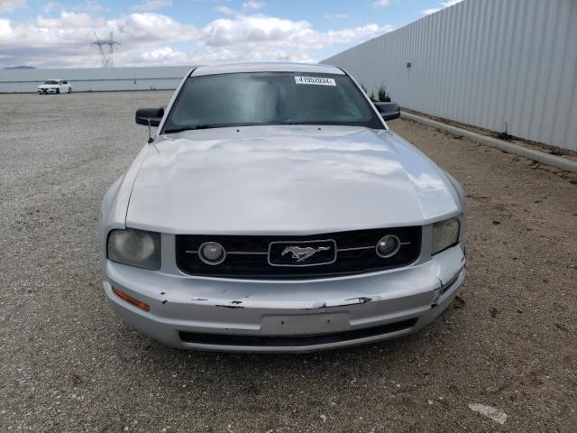 Photo 4 VIN: 1ZVFT80N765121855 - FORD MUSTANG 