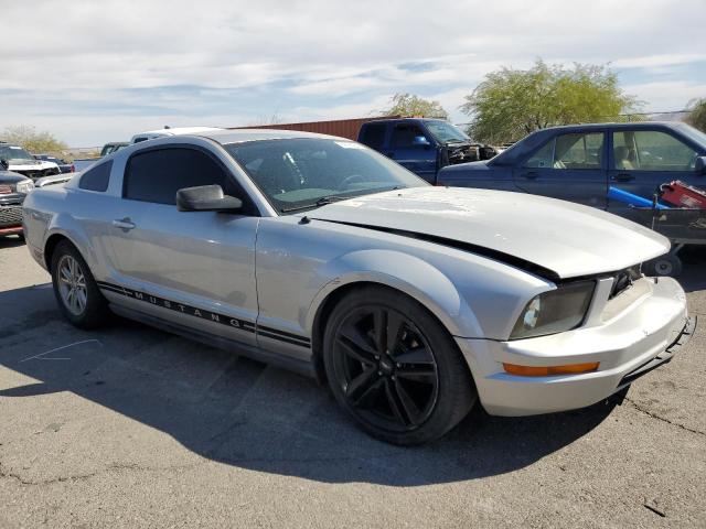 Photo 3 VIN: 1ZVFT80N765136159 - FORD MUSTANG 