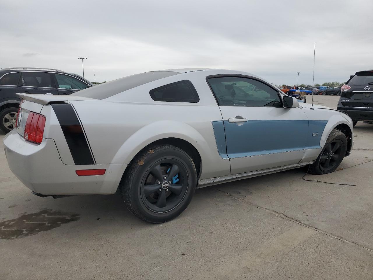 Photo 2 VIN: 1ZVFT80N775285222 - FORD MUSTANG 