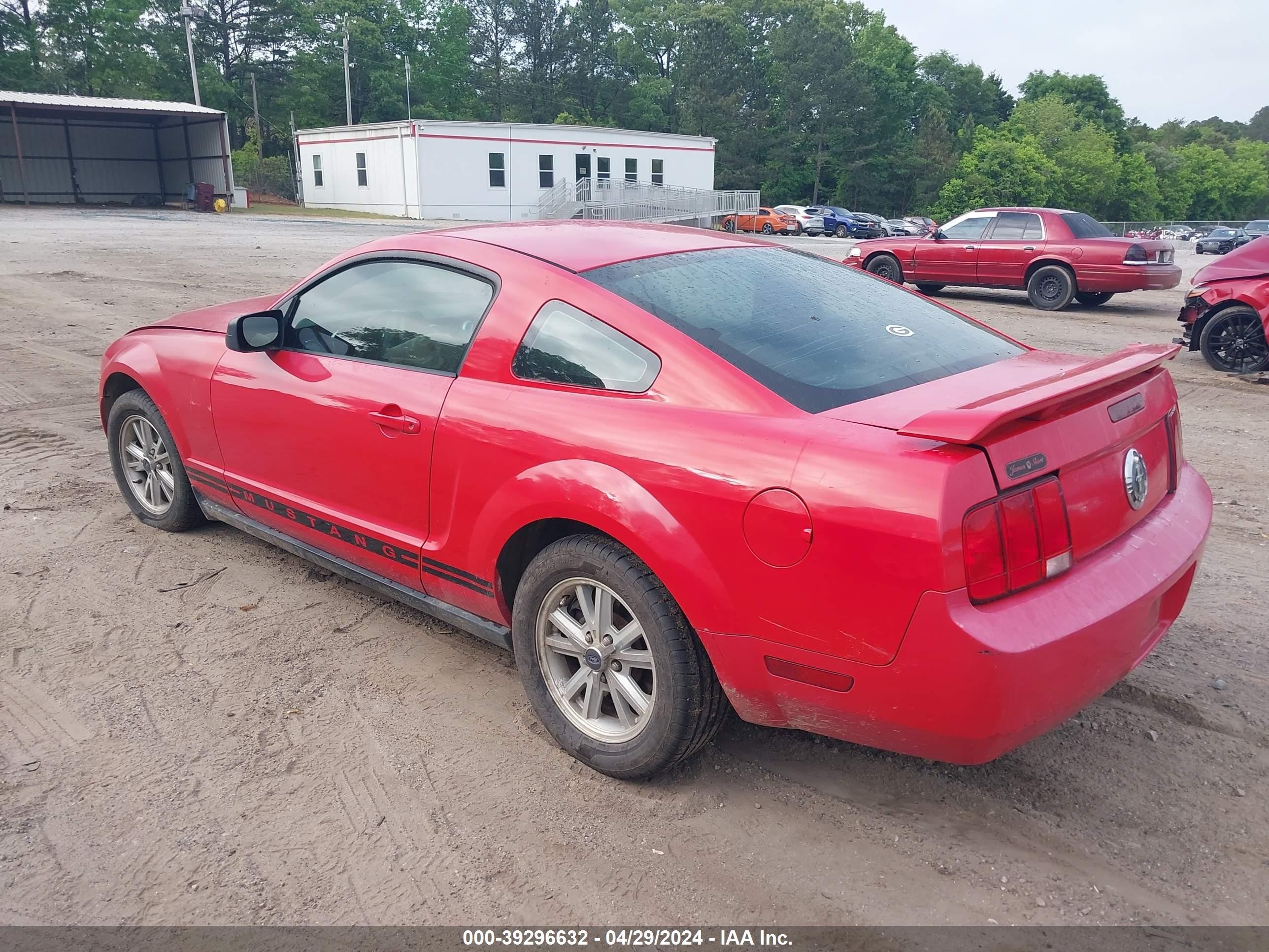 Photo 2 VIN: 1ZVFT80N865179912 - FORD MUSTANG 