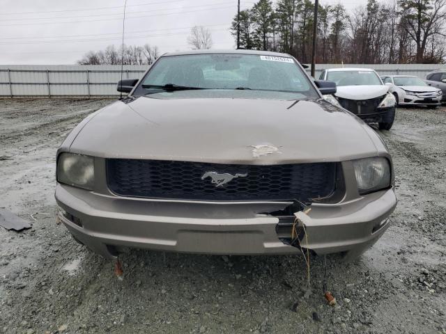 Photo 4 VIN: 1ZVFT80N955128398 - FORD MUSTANG 