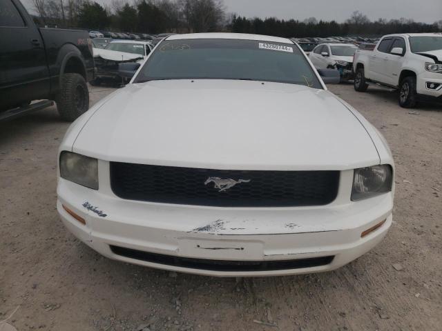 Photo 4 VIN: 1ZVFT80N955131768 - FORD MUSTANG 