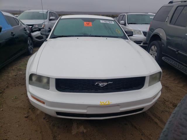 Photo 4 VIN: 1ZVFT80N955152572 - FORD MUSTANG 