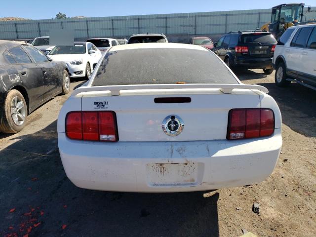 Photo 5 VIN: 1ZVFT80N955152572 - FORD MUSTANG 