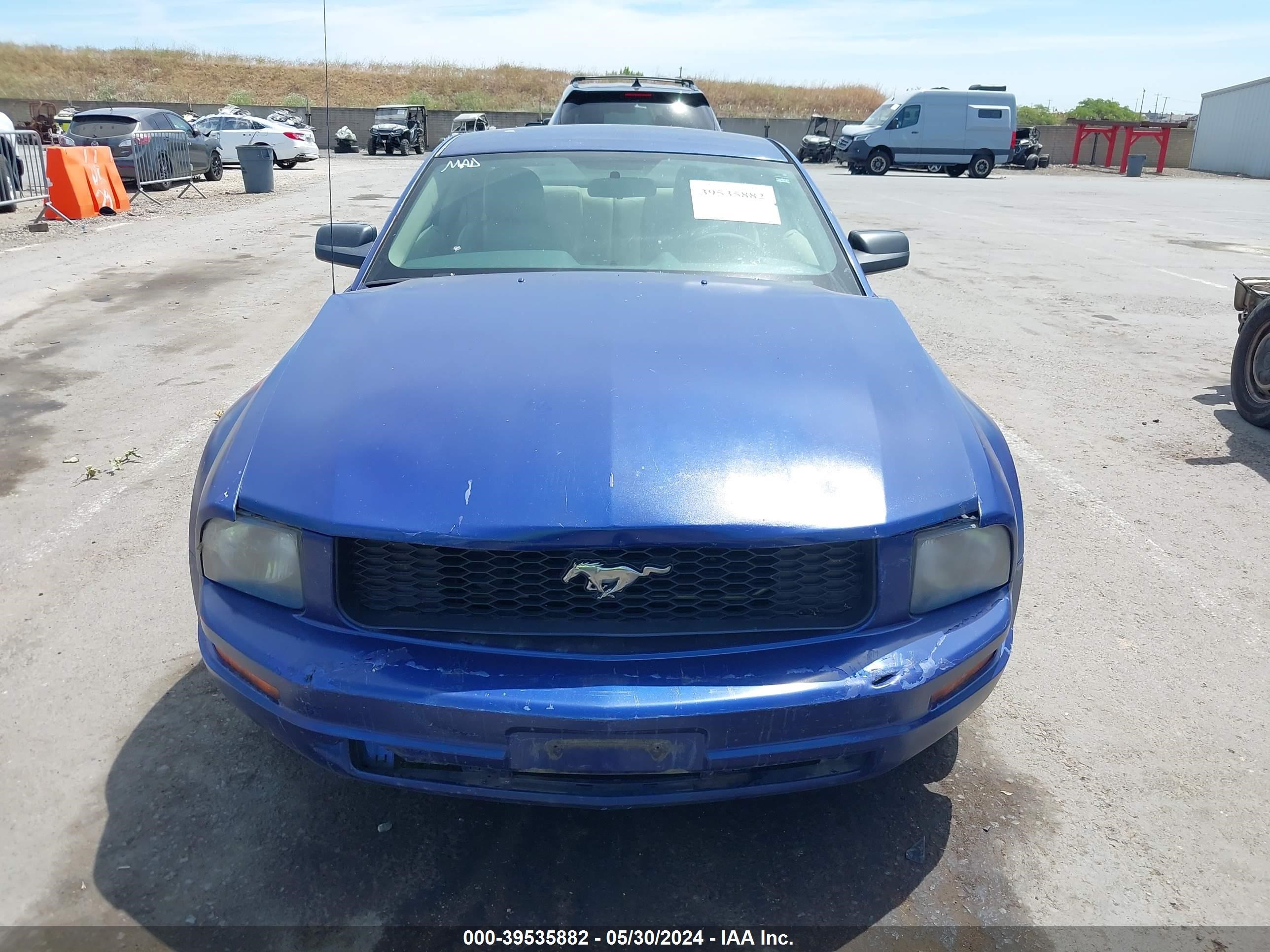 Photo 5 VIN: 1ZVFT80N955176421 - FORD MUSTANG 