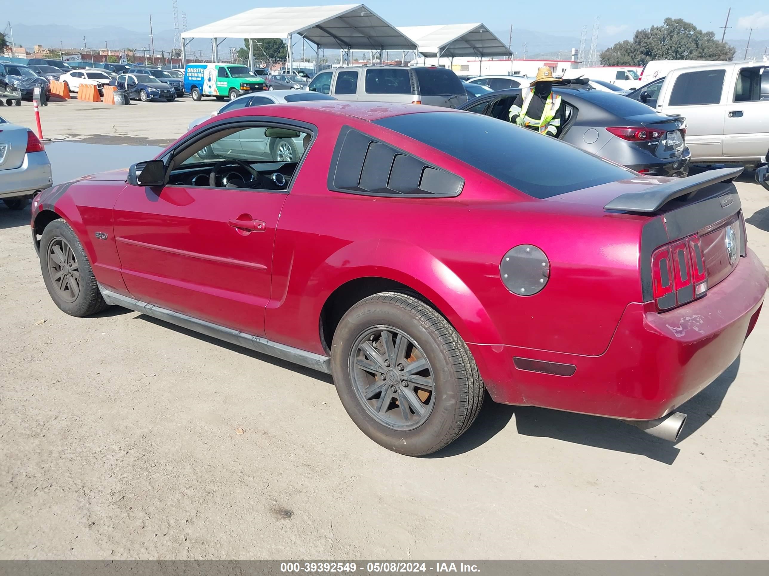 Photo 2 VIN: 1ZVFT80N955210907 - FORD MUSTANG 