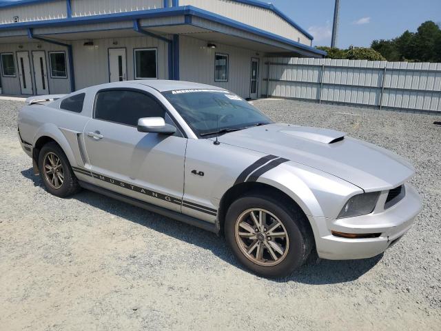 Photo 3 VIN: 1ZVFT80N955254972 - FORD MUSTANG 