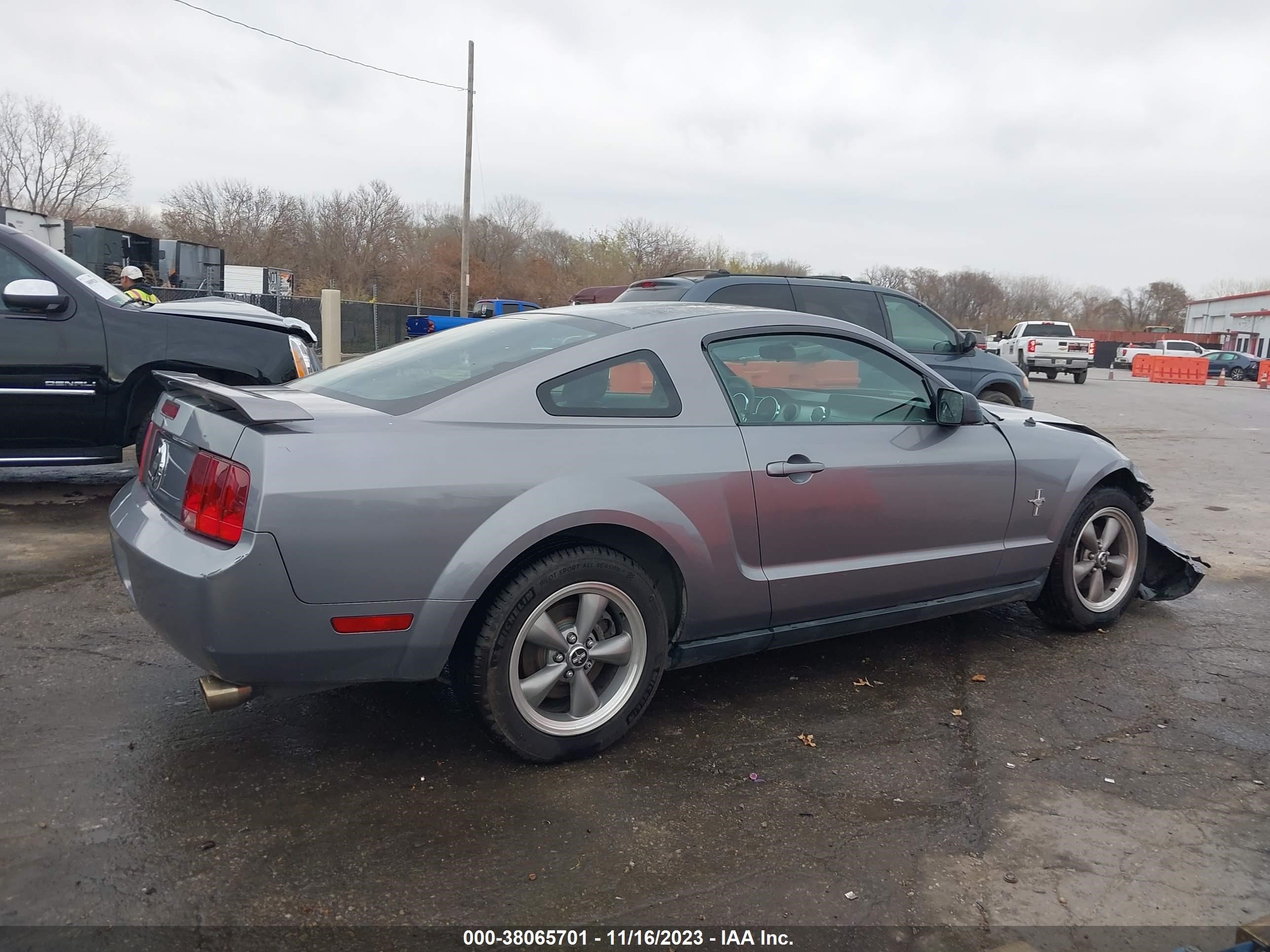 Photo 12 VIN: 1ZVFT80N965187078 - FORD MUSTANG 