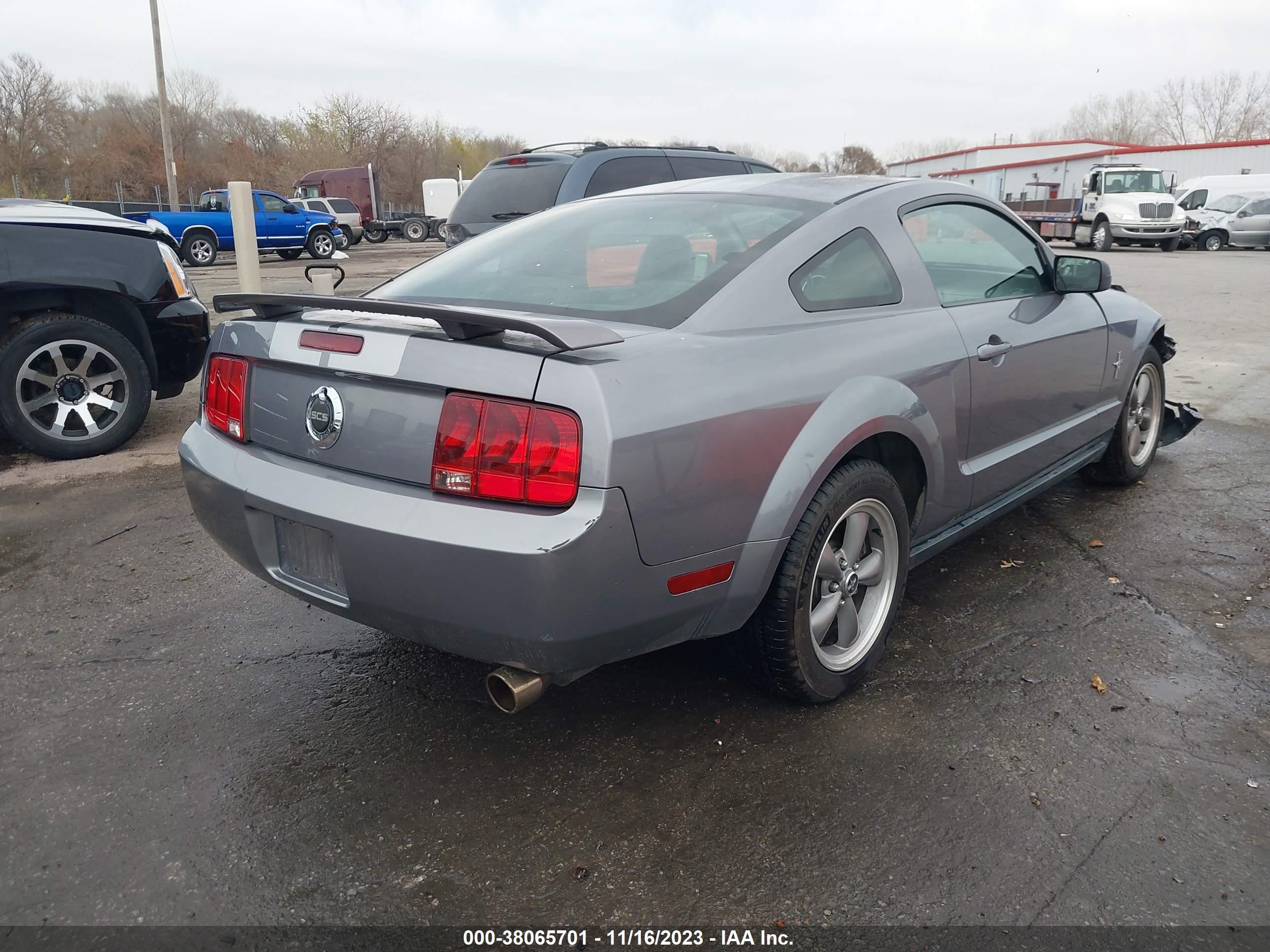 Photo 3 VIN: 1ZVFT80N965187078 - FORD MUSTANG 