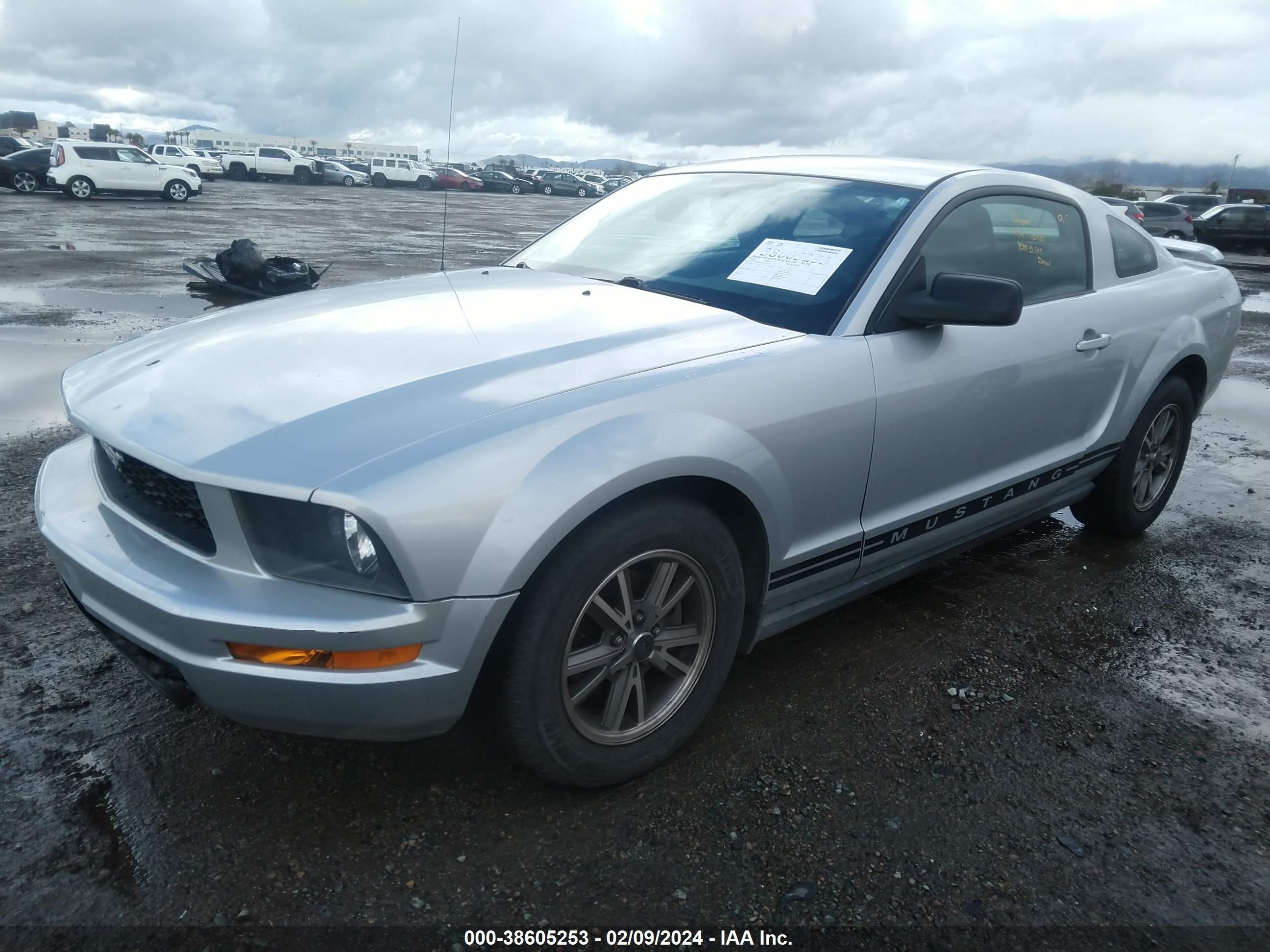 Photo 1 VIN: 1ZVFT80NX55130130 - FORD MUSTANG 