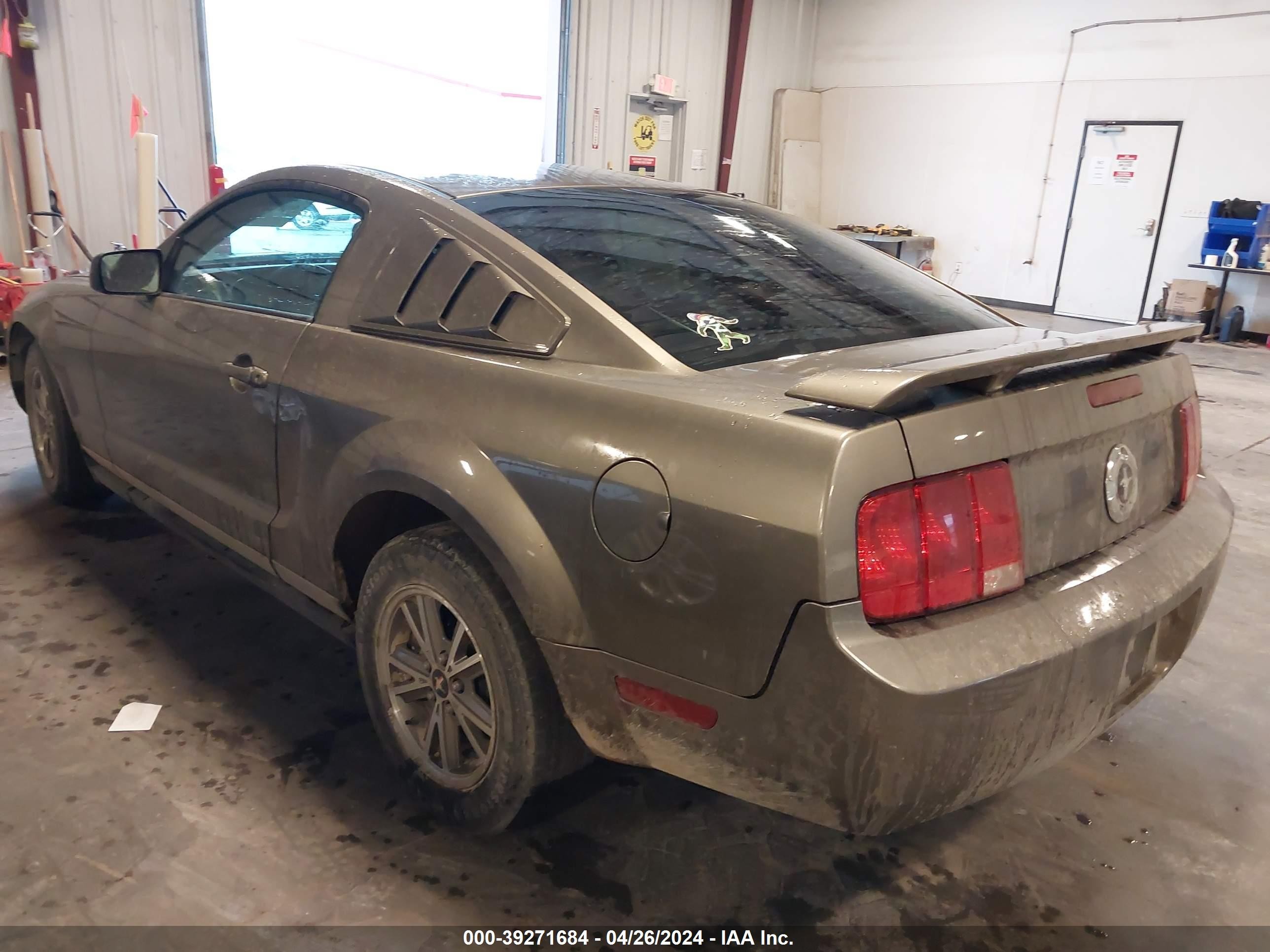 Photo 2 VIN: 1ZVFT80NX55150488 - FORD MUSTANG 