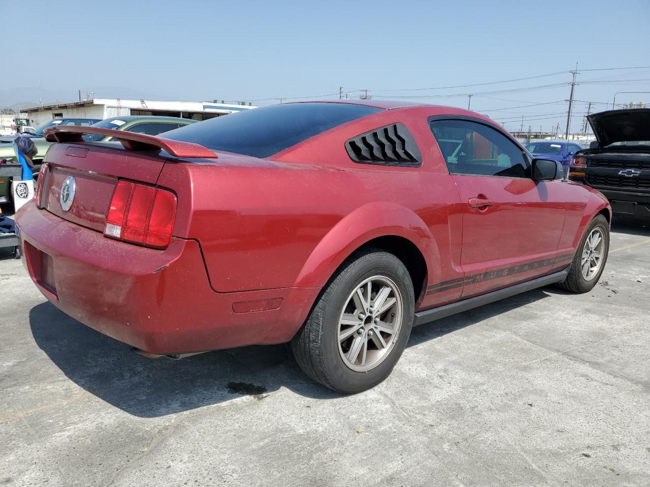 Photo 2 VIN: 1ZVFT80NX55162155 - FORD MUSTANG 