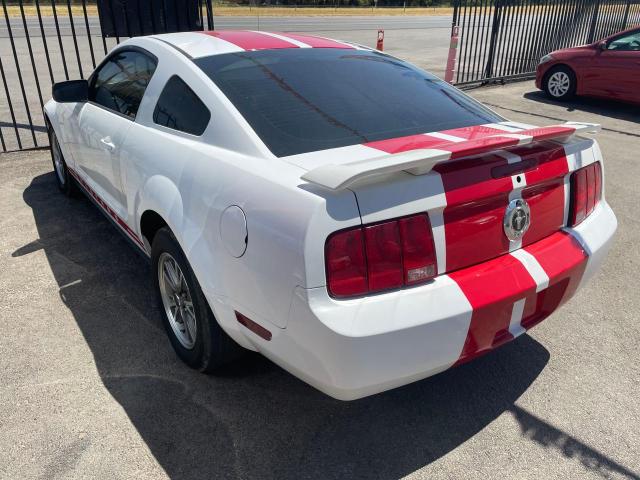 Photo 2 VIN: 1ZVFT80NX55203769 - FORD MUSTANG 