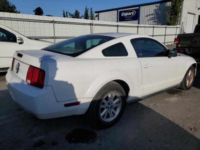 Photo 2 VIN: 1ZVFT80NX65258370 - FORD MUSTANG 