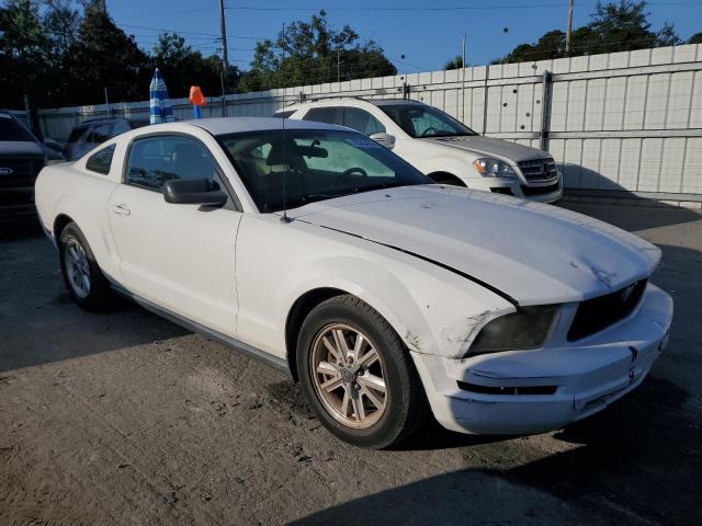 Photo 3 VIN: 1ZVFT80NX65258370 - FORD MUSTANG 