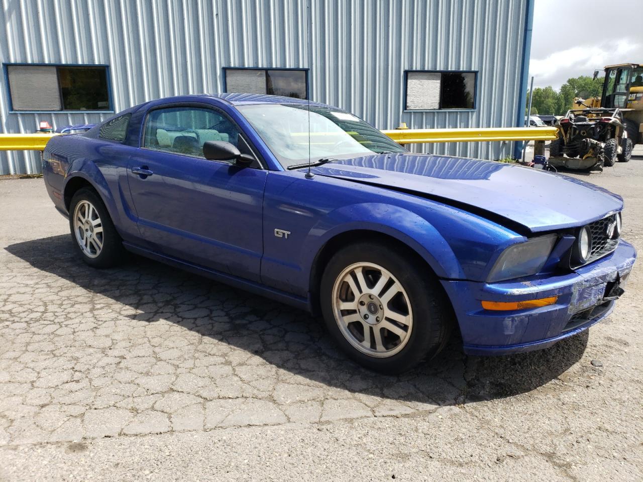 Photo 3 VIN: 1ZVFT82H055140852 - FORD MUSTANG 