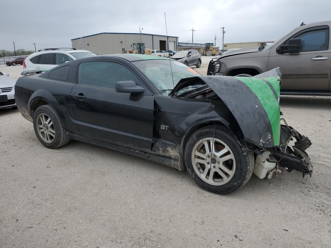 Photo 3 VIN: 1ZVFT82H155159832 - FORD MUSTANG 