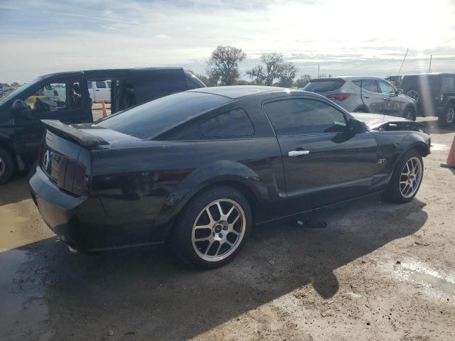 Photo 2 VIN: 1ZVFT82H265224057 - FORD MUSTANG 