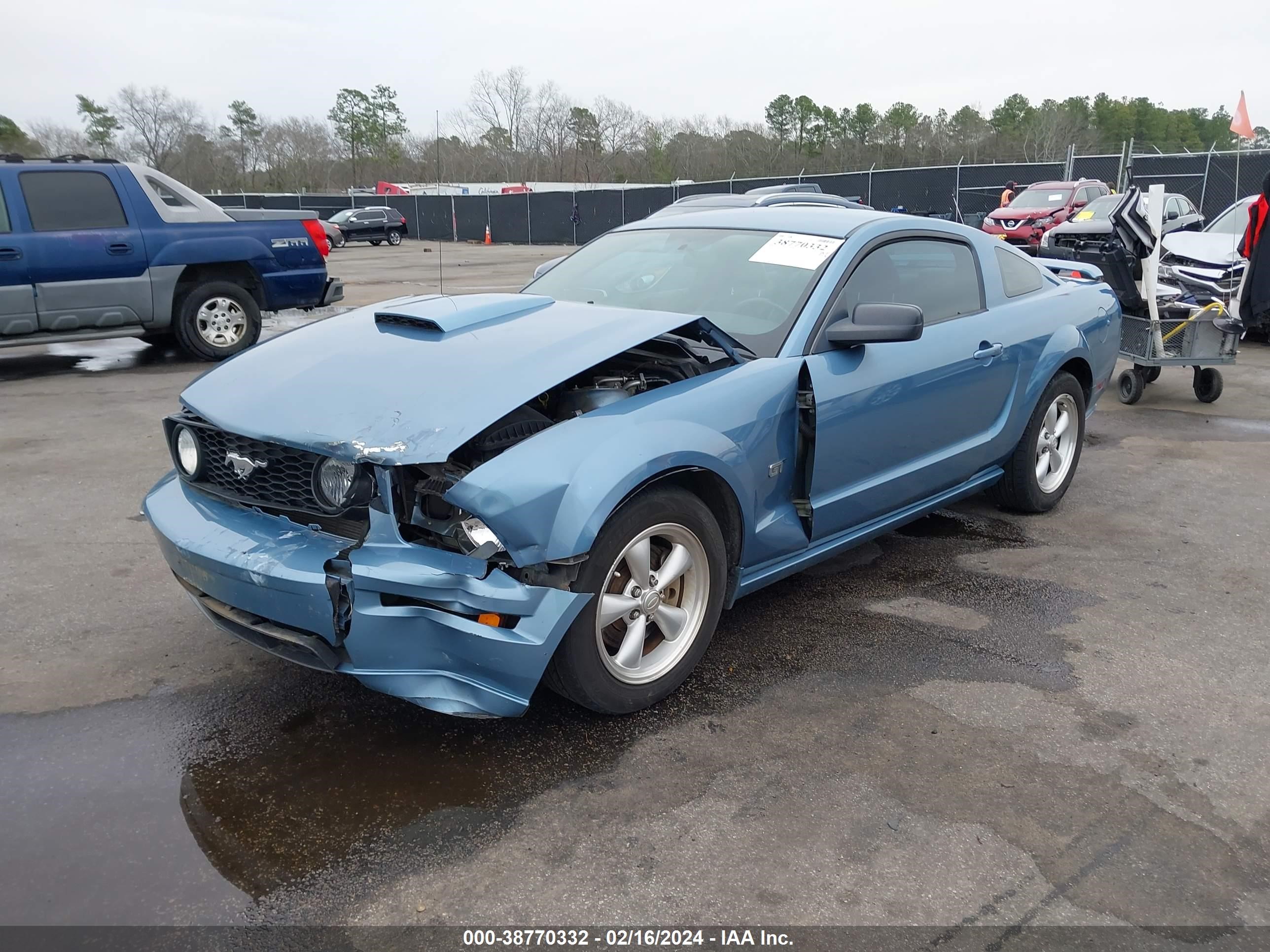 Photo 1 VIN: 1ZVFT82H275328968 - FORD MUSTANG 