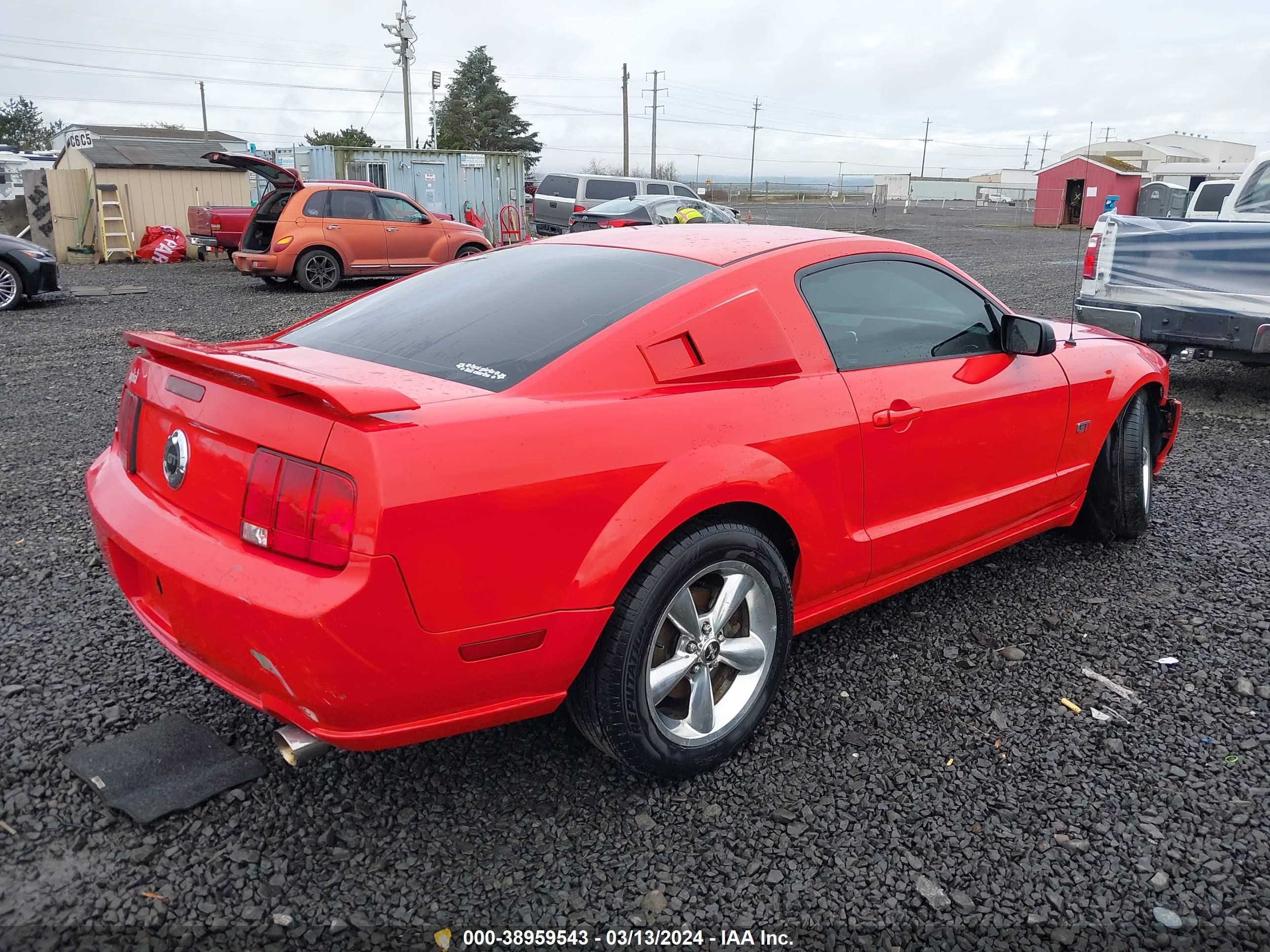 Photo 3 VIN: 1ZVFT82H355133264 - FORD MUSTANG 