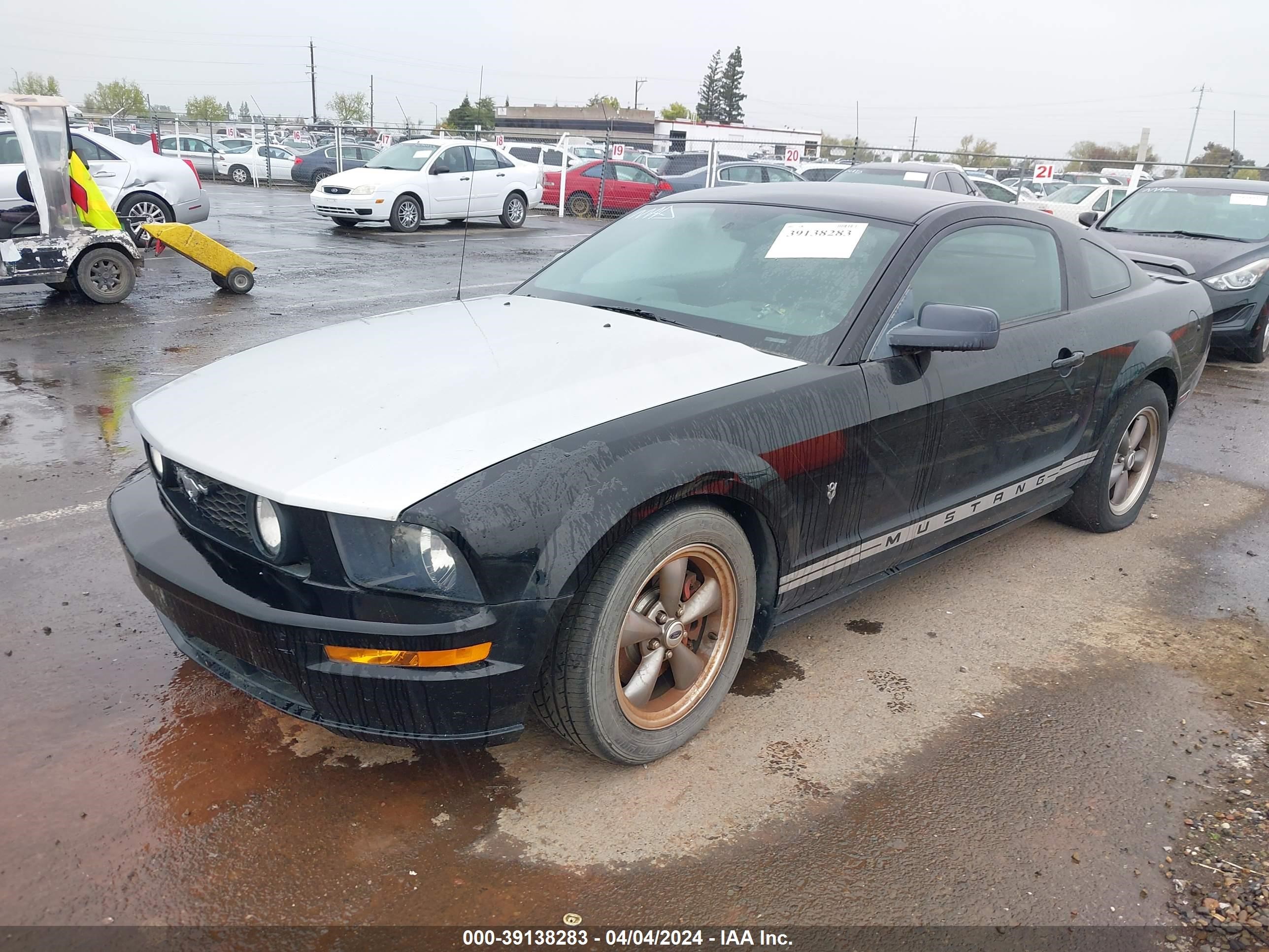 Photo 1 VIN: 1ZVFT82H365262705 - FORD MUSTANG 