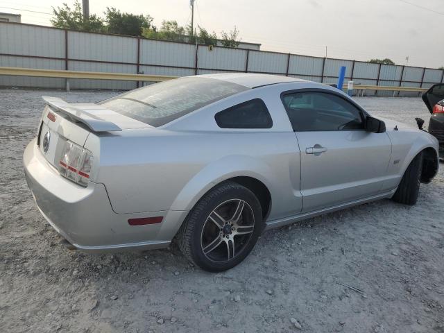 Photo 2 VIN: 1ZVFT82H455212216 - FORD MUSTANG 