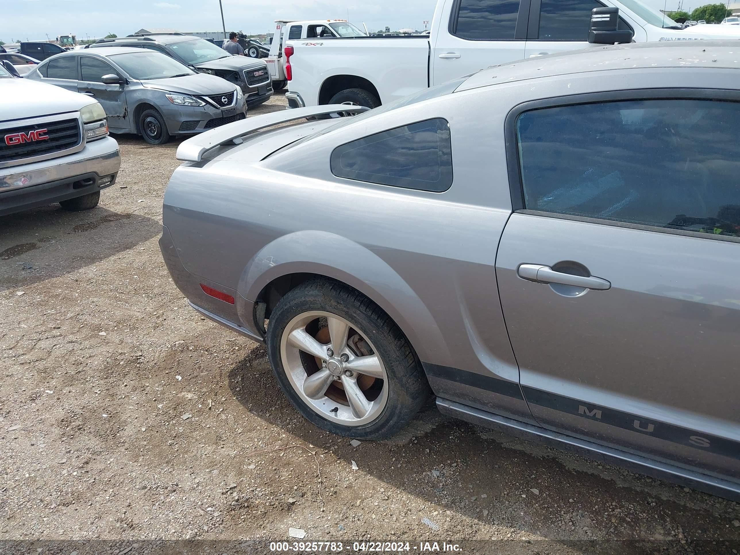 Photo 5 VIN: 1ZVFT82H565162914 - FORD MUSTANG 