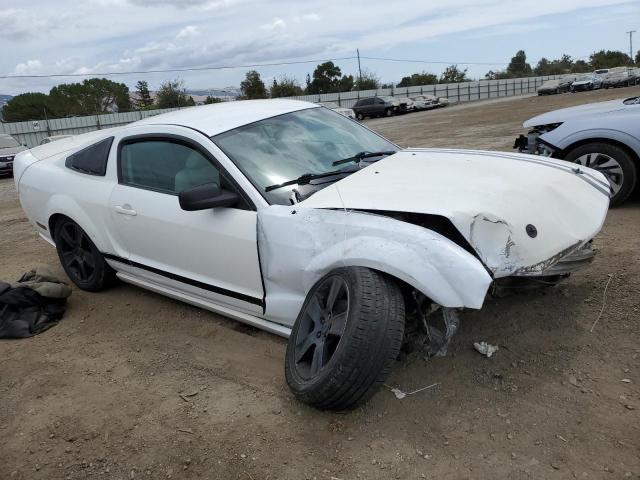 Photo 3 VIN: 1ZVFT82H665137519 - FORD MUSTANG GT 